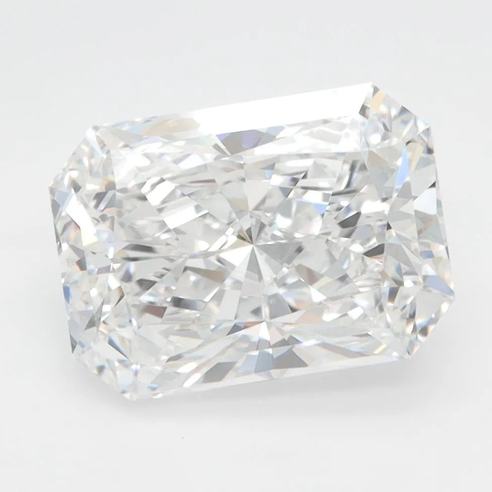 3.40ct Radiant Lab Grown Diamond (Colour D, Clarity VVS1, IGI Certified)