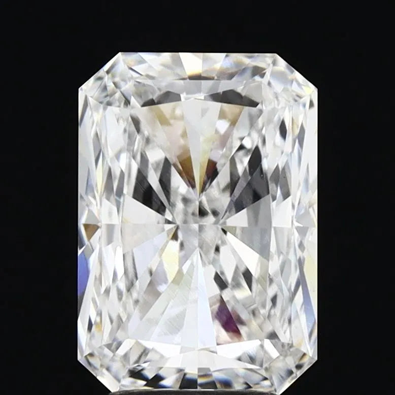 3.40ct Radiant Lab Grown Diamond (Colour E, Clarity VVS1, IGI Certified)