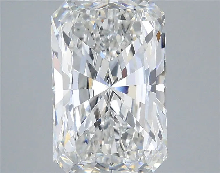 3.40ct Radiant Lab Grown Diamond (Colour F, Clarity VVS2, IGI Certified)
