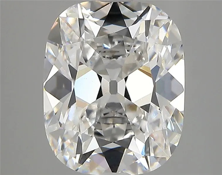 3.41ct Cushion modified Lab Grown Diamond (Colour E, Clarity VVS2, IGI Certified)