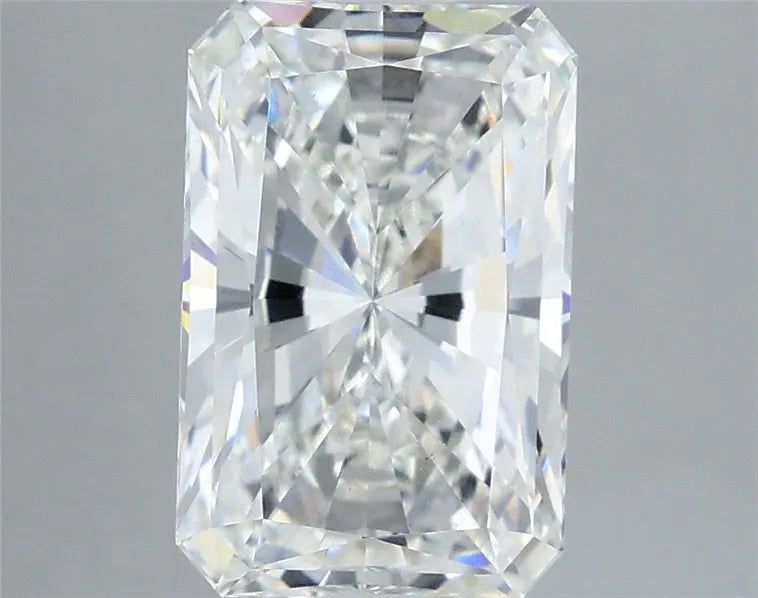 3.42ct Radiant Lab Grown Diamond (Colour G, Clarity VS1, IGI Certified)