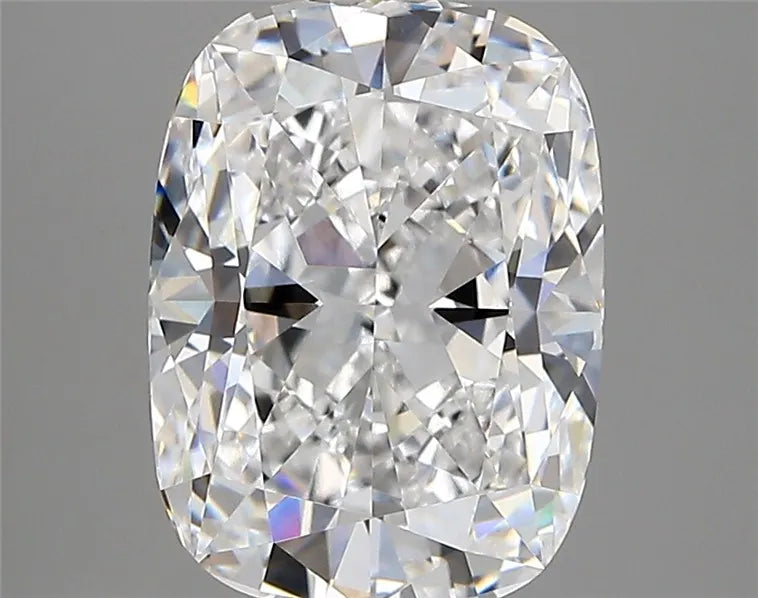 3.44ct Cushion modified Lab Grown Diamond (Colour D, Clarity VVS2, IGI Certified)