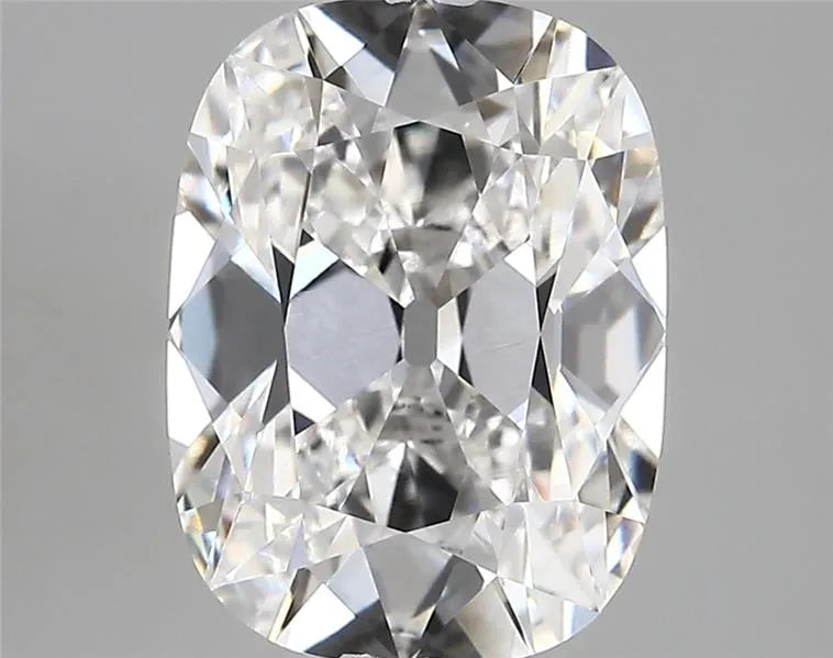 3.46ct Cushion modified Lab Grown Diamond (Colour E, Clarity VVS2, IGI Certified)