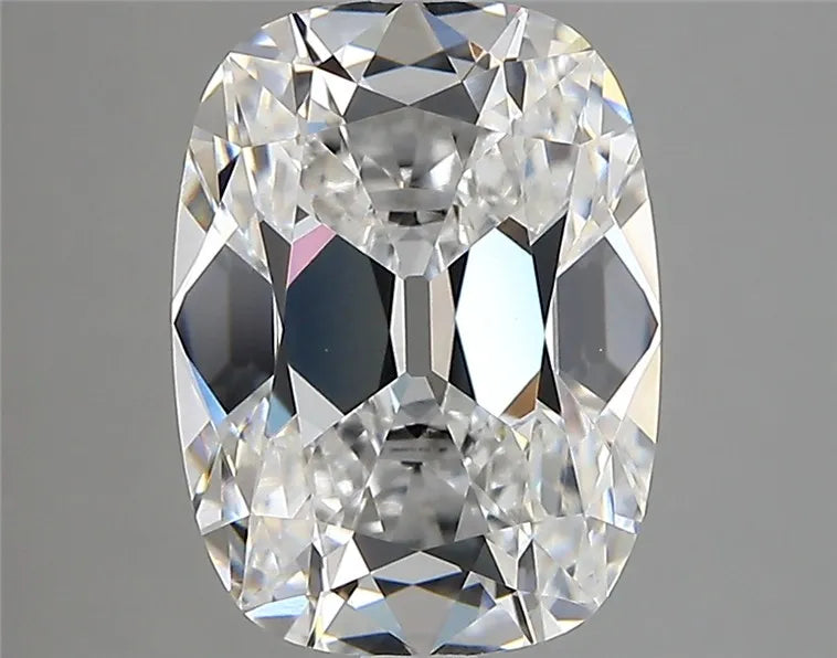 3.47ct Cushion modified Lab Grown Diamond (Colour E, Clarity VVS2, IGI Certified)