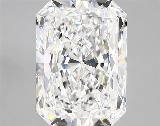 3.47ct Radiant Lab Grown Diamond (Colour D, Clarity VVS2, IGI Certified)