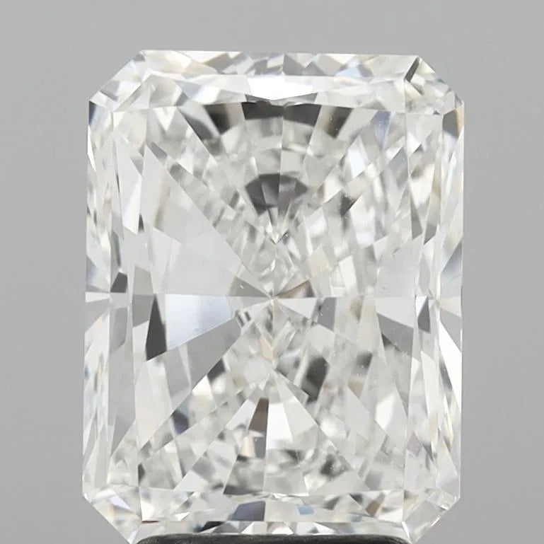 3.50ct Radiant Lab Grown Diamond (Colour F, Clarity VVS2, IGI Certified)