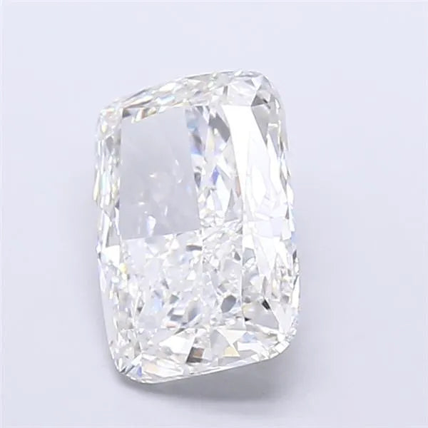 3.51ct Cushion modified Lab Grown Diamond (Colour E, Clarity VVS2, IGI Certified)