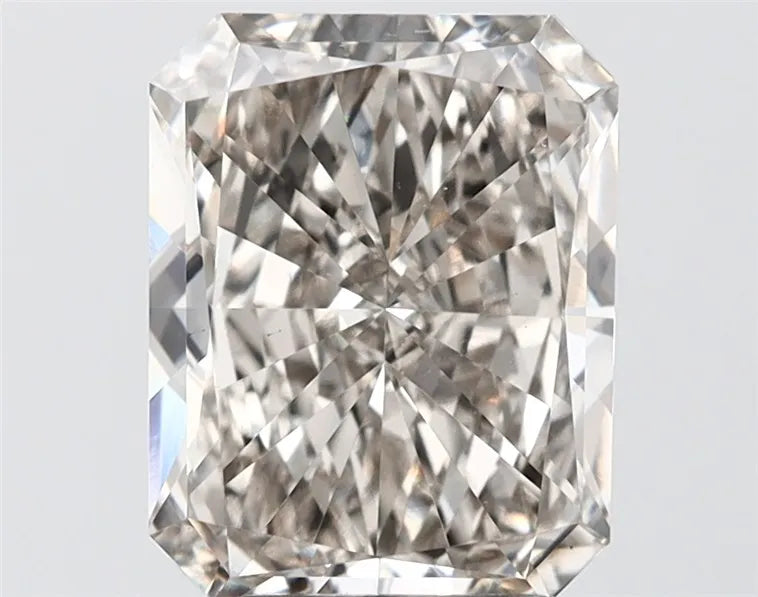 3.51ct Radiant Lab Grown Diamond (Colour I, Clarity VS1, IGI Certified)