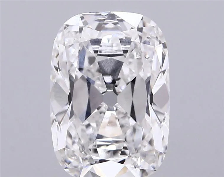 3.52ct Cushion brilliant Lab Grown Diamond (Colour E, Clarity VVS2, IGI Certified)