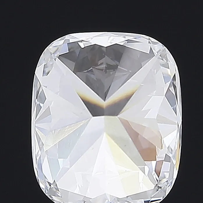 3.52ct Cushion modified Lab Grown Diamond (Colour D, Clarity VS1, IGI Certified)