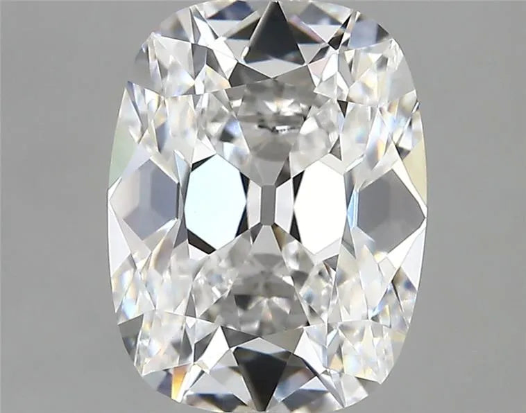 3.52ct Cushion modified Lab Grown Diamond (Colour D, Clarity VVS2, IGI Certified)