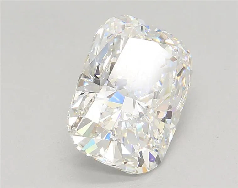 3.52ct Cushion modified Lab Grown Diamond (Colour E, Clarity VVS2, IGI Certified)