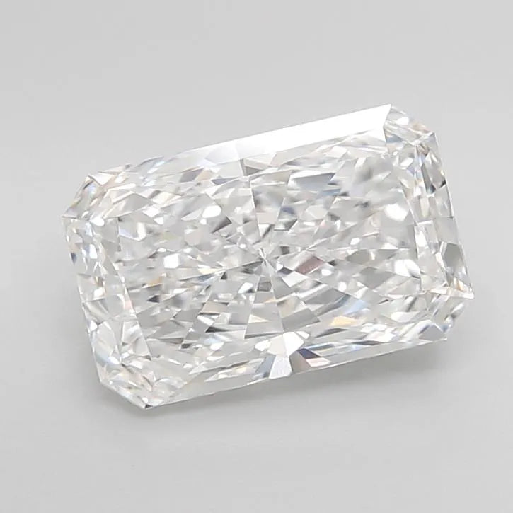 3.52ct Radiant Lab Grown Diamond (Colour D, Clarity VVS1, IGI Certified)