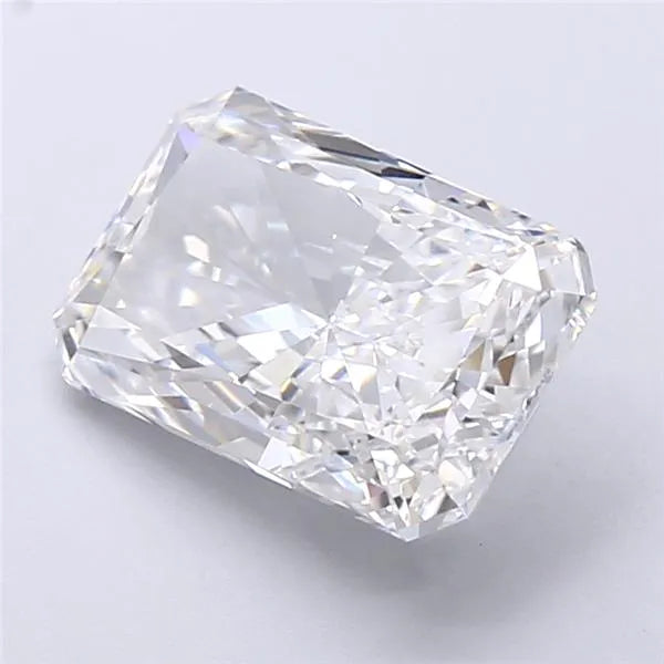 3.52ct Radiant Lab Grown Diamond (Colour F, Clarity VVS2, IGI Certified)