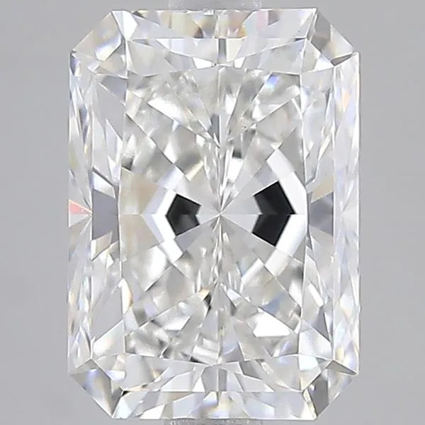 3.52ct Radiant Lab Grown Diamond (Colour G, Clarity VVS2, IGI Certified)