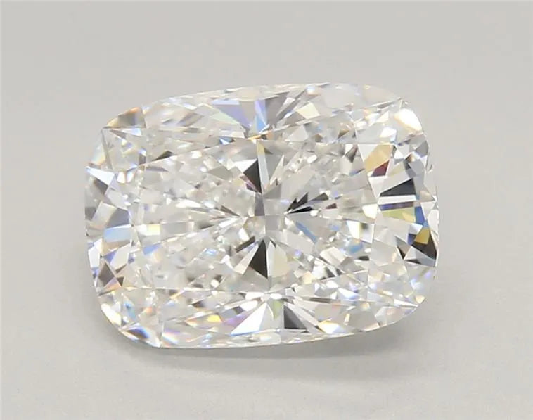 3.54ct Cushion modified Lab Grown Diamond (Colour D, Clarity VVS2, IGI Certified)