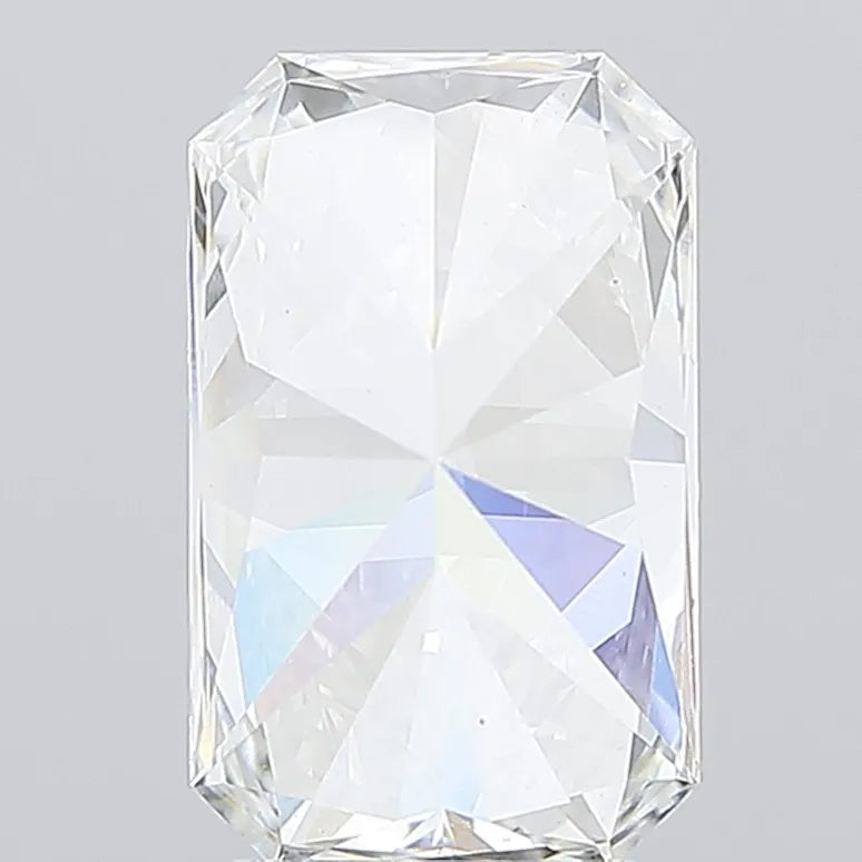 3.54ct Radiant Lab Grown Diamond (Colour E, Clarity VS1, IGI Certified)