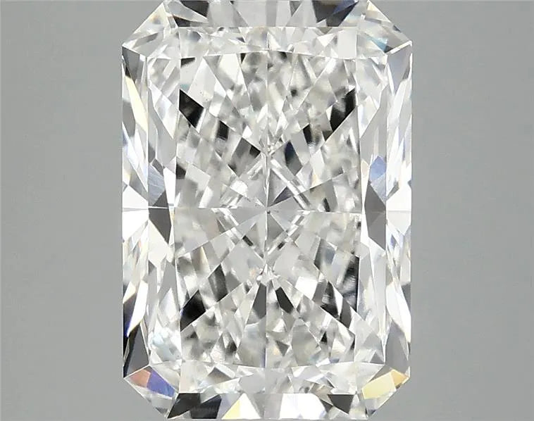 3.54ct Radiant Lab Grown Diamond (Colour F, Clarity VS1, IGI Certified)