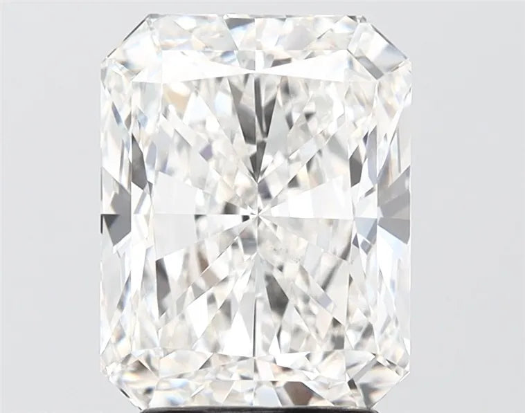 3.54ct Radiant Lab Grown Diamond (Colour F, Clarity VS1, IGI Certified)