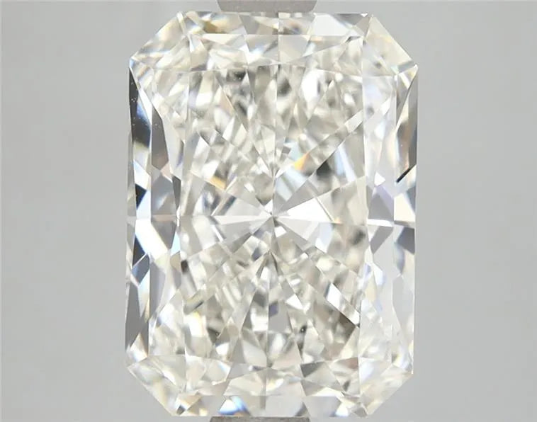 3.54ct Radiant Lab Grown Diamond (Colour G, Clarity VVS2, IGI Certified)