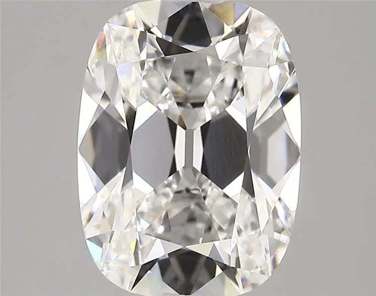 3.56ct Cushion modified Lab Grown Diamond (Colour E, Clarity VVS2, IGI Certified)