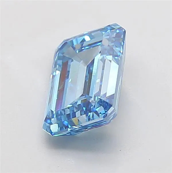 3.57ct Emerald Lab Grown Diamond (Colour Fancy Vivid Blue, Clarity VS1, IGI Certified)