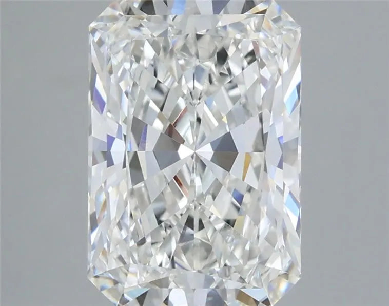 3.57ct Radiant Lab Grown Diamond (Colour F, Clarity VVS2, IGI Certified)