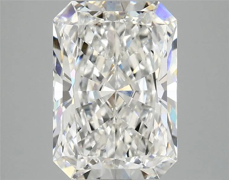 3.58ct Radiant Lab Grown Diamond (Colour F, Clarity VVS2, IGI Certified)