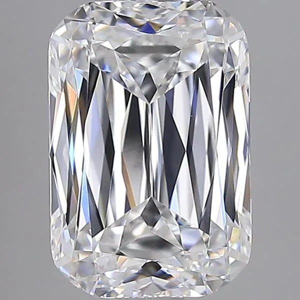 3.59ct Cushion modified Lab Grown Diamond (Colour E, Clarity VVS1, IGI Certified)