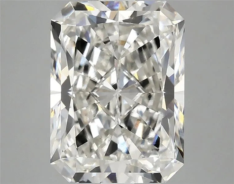 3.59ct Radiant Lab Grown Diamond (Colour G, Clarity VS1, IGI Certified)