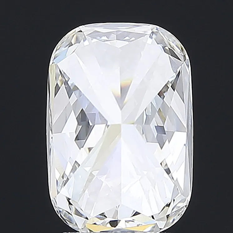 3.60ct Cushion modified Lab Grown Diamond (Colour G, Clarity VVS2, IGI Certified)