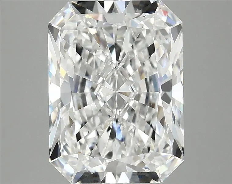 3.61ct Radiant Lab Grown Diamond (Colour D, Clarity VVS2, IGI Certified)