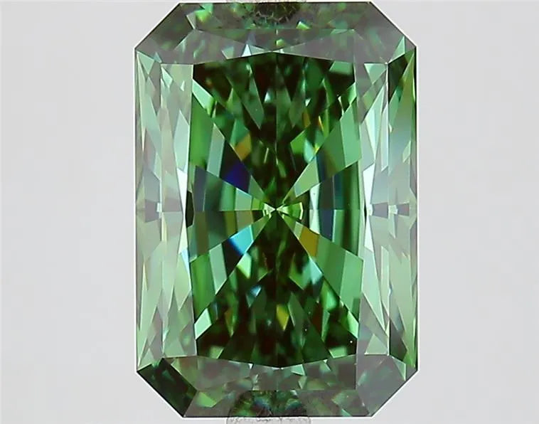 3.62ct Radiant Lab Grown Diamond (Colour Fancy Vivid Green, Clarity VVS2, IGI Certified)