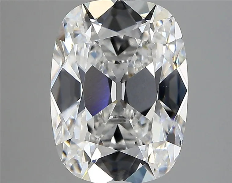 3.64ct Cushion modified Lab Grown Diamond (Colour D, Clarity VVS2, IGI Certified)
