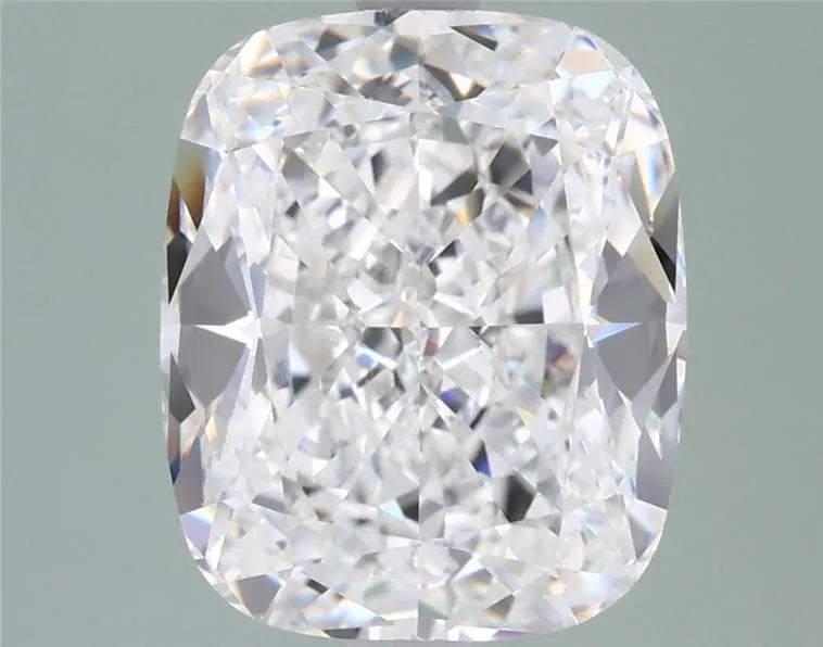 3.67ct Cushion modified Lab Grown Diamond (Colour E, Clarity VVS2, IGI Certified)
