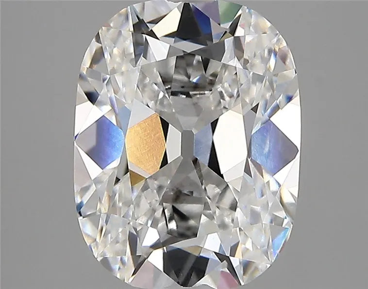 3.69ct Cushion modified Lab Grown Diamond (Colour E, Clarity VVS2, IGI Certified)