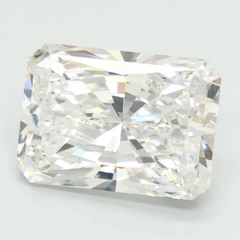 3.69ct Radiant Lab Grown Diamond (Colour E, Clarity SI1, Cut EX, IGI Certified)