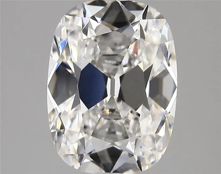 3.70ct Cushion modified Lab Grown Diamond (Colour E, Clarity VVS2, IGI Certified)