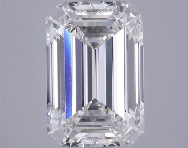 3.70ct Emerald Lab Grown Diamond (Colour G, Clarity VS1, IGI Certified)