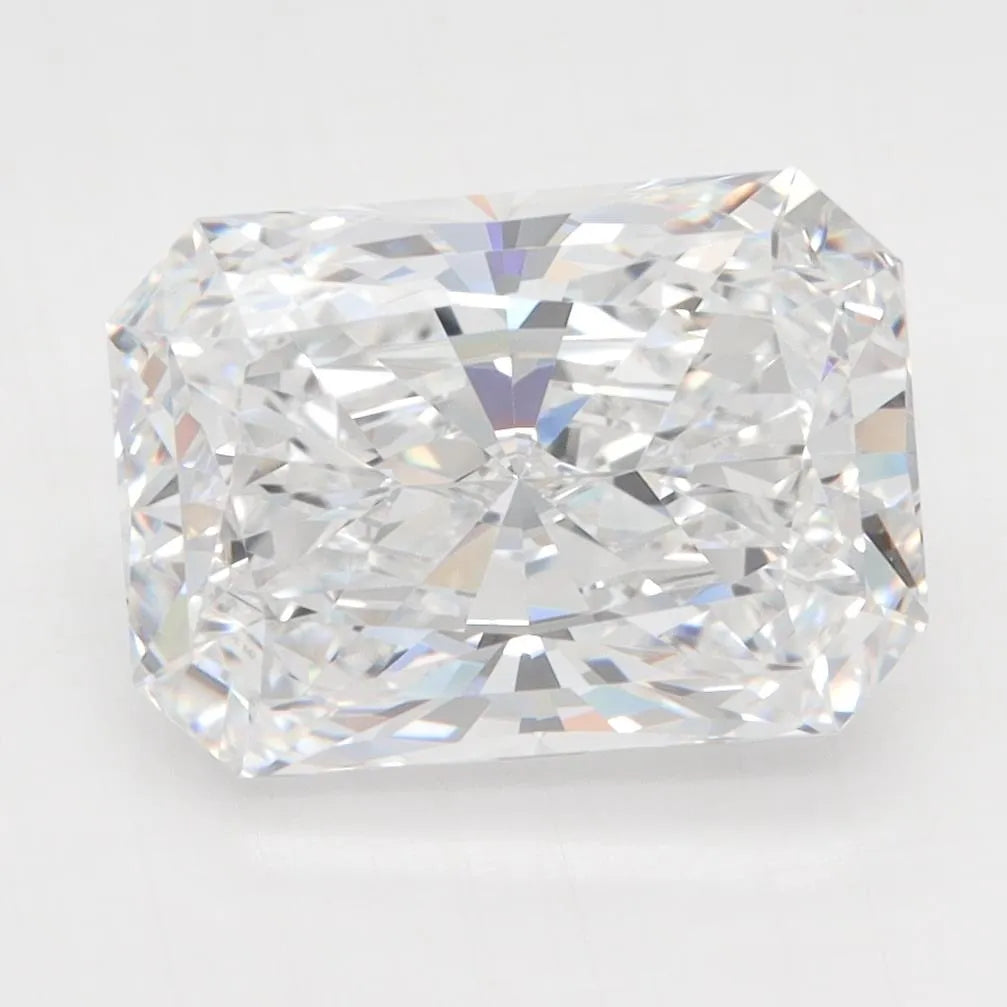 3.70ct Radiant Lab Grown Diamond (Colour D, Clarity VVS1, IGI Certified)