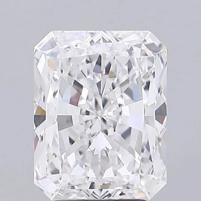 3.70ct Radiant Lab Grown Diamond (Colour D, Clarity VVS2, IGI Certified)
