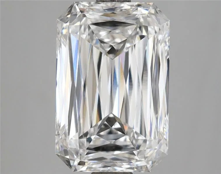 3.70ct Radiant Lab Grown Diamond (Colour D, Clarity VVS2, IGI Certified)