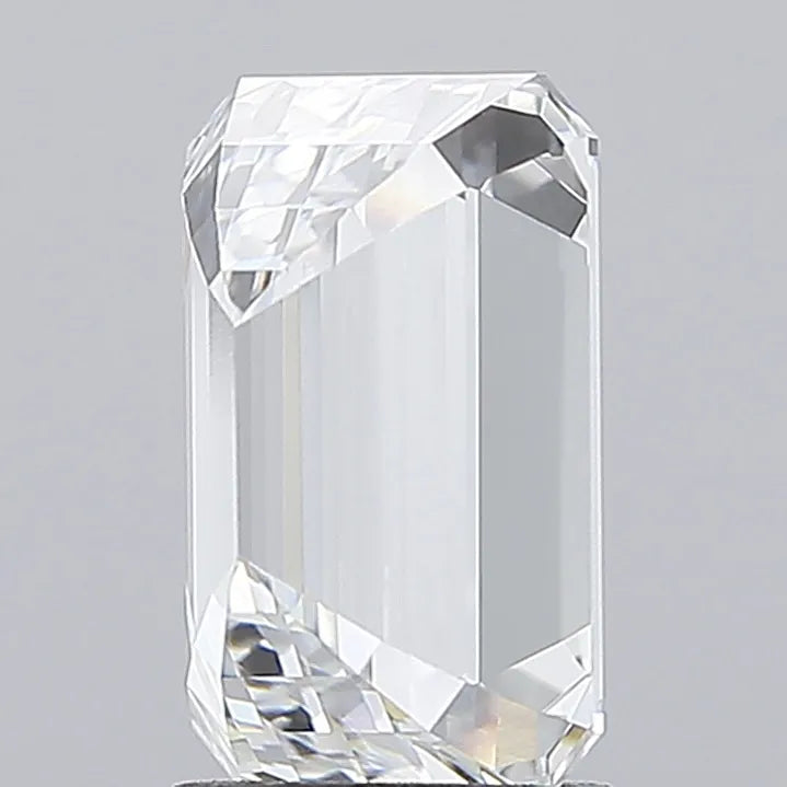 3.71ct Emerald Lab Grown Diamond (Colour F, Clarity VVS1, IGI Certified)