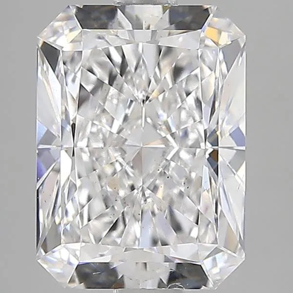 3.71ct Radiant Lab Grown Diamond (Colour E, Clarity VS2, IGI Certified)