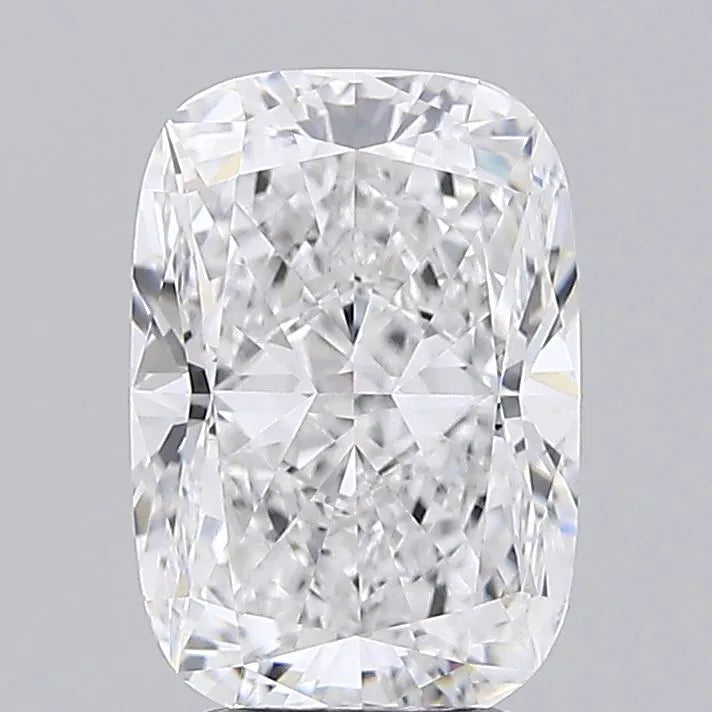 3.72ct Cushion modified Lab Grown Diamond (Colour D, Clarity VVS2, IGI Certified)