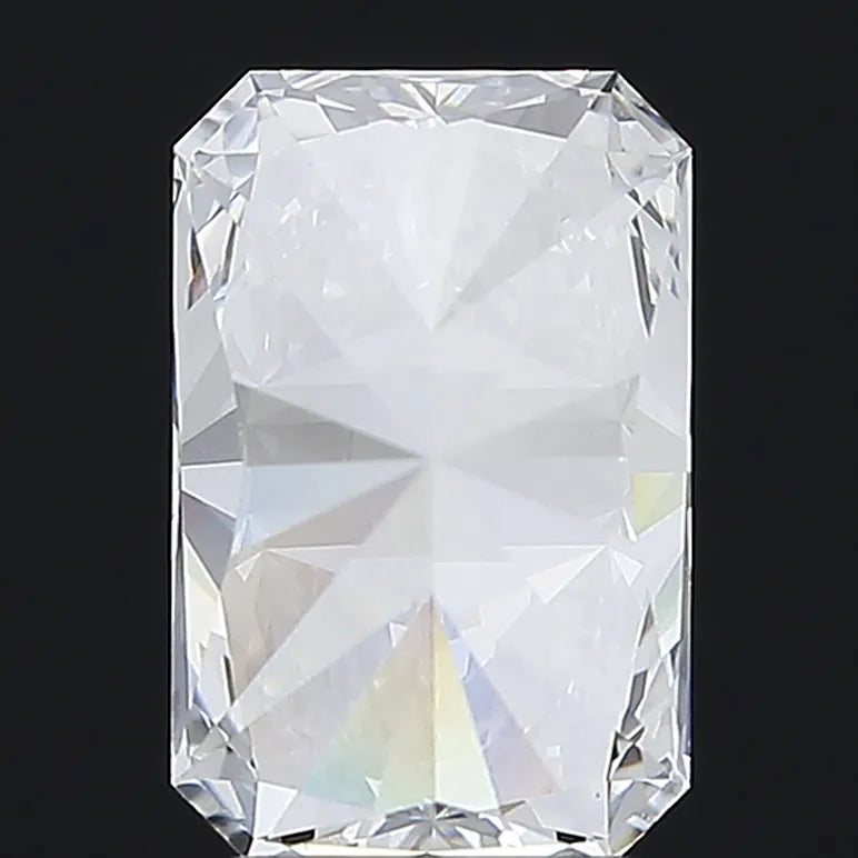 3.72ct Radiant Lab Grown Diamond (Colour D, Clarity VVS2, IGI Certified)