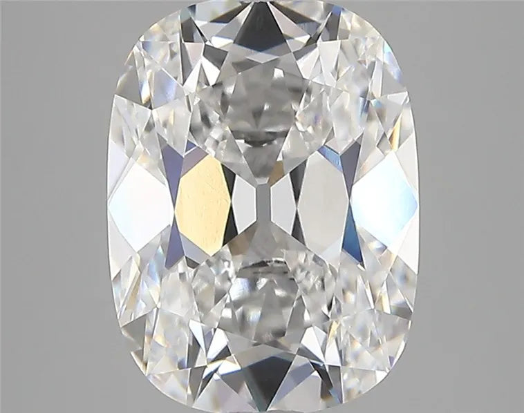 3.73ct Cushion modified Lab Grown Diamond (Colour E, Clarity VVS2, IGI Certified)