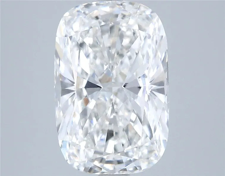 3.76ct Cushion modified Lab Grown Diamond (Colour E, Clarity VS1, IGI Certified)