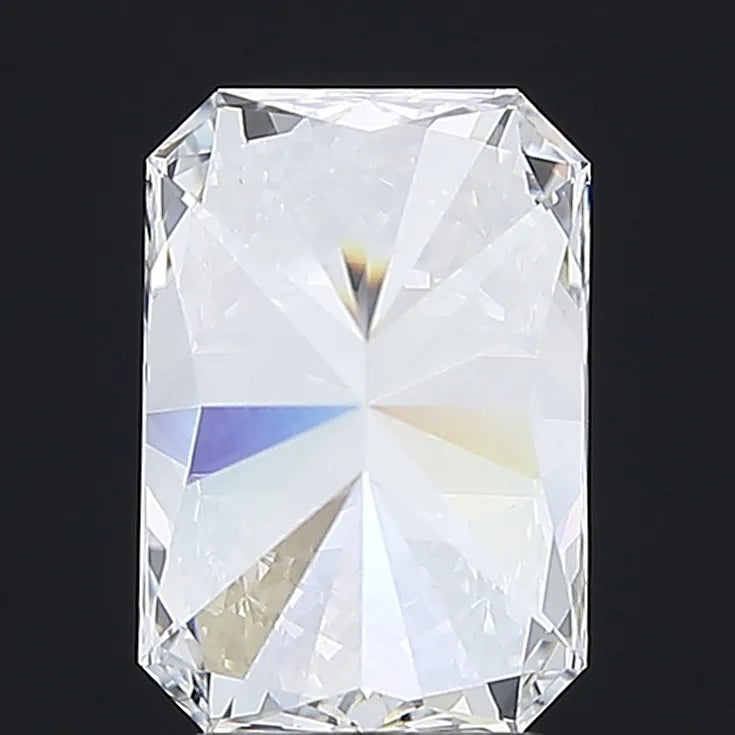 3.76ct Radiant Lab Grown Diamond (Colour D, Clarity VS1, IGI Certified)