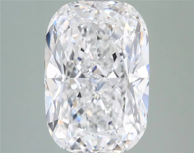 3.77ct Cushion modified Lab Grown Diamond (Colour D, Clarity VVS1, IGI Certified)